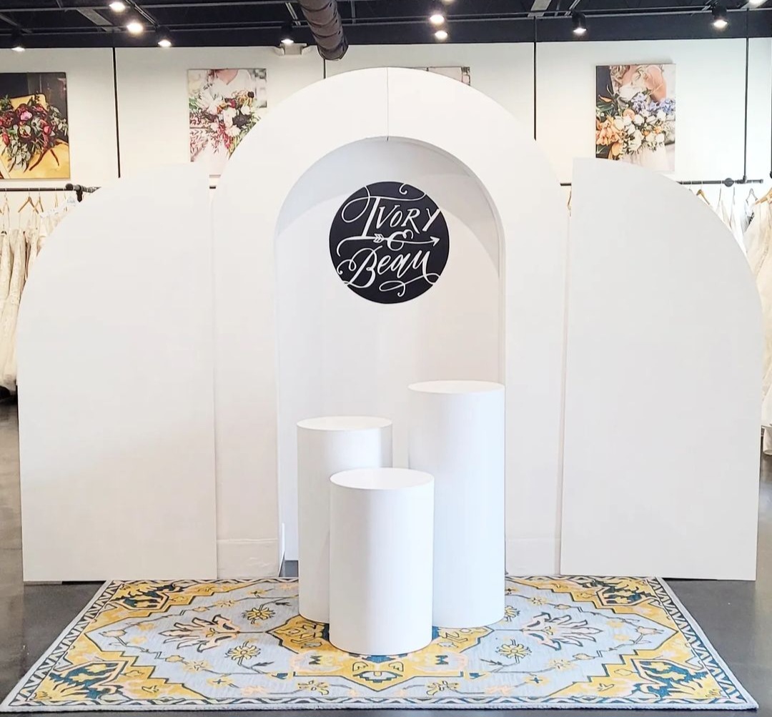 tri-fold wooden sign with pillar accessories